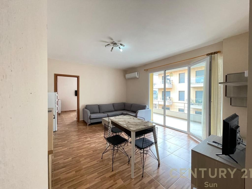 APARTAMENT 1+1 PER QIRA NE VLORE!
