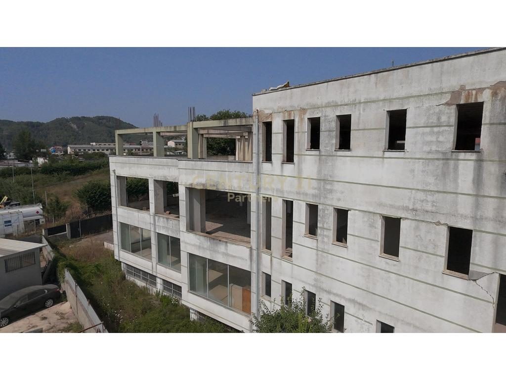 SHITET GODINE 3000m² NE PEZE!