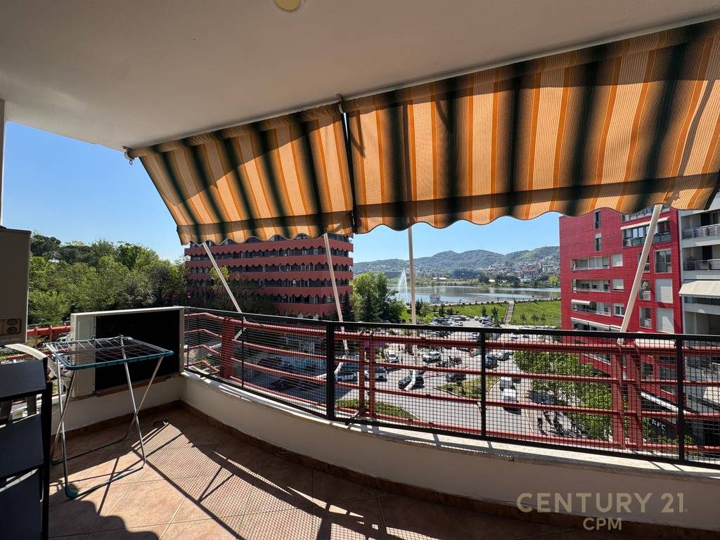 Apartament 3+1 + parkim per Qira prane Nobis