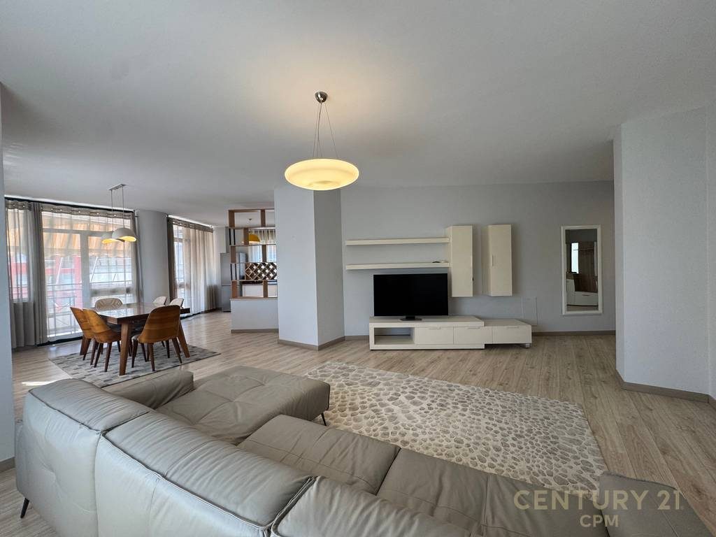 Apartament 3+1 + parkim per Qira prane Nobis