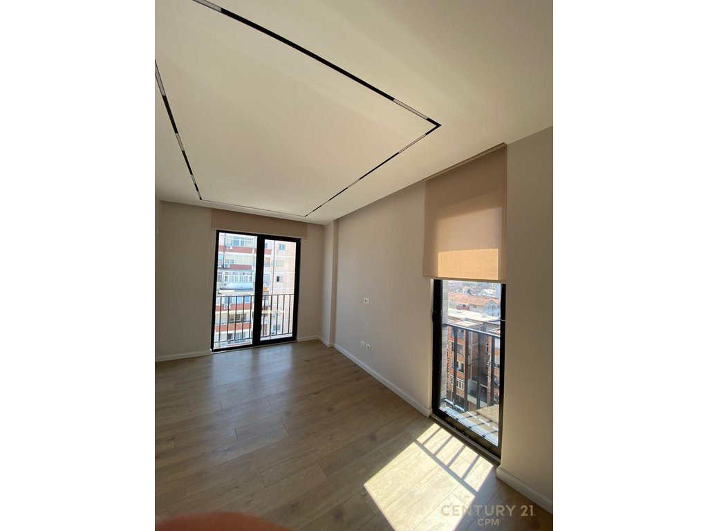 Apartament për zyra me qira pranë Rrugës Siri Kodra!