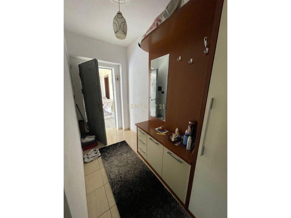 Apartament 1+1 Për Shitje prane Spitalit , Durrës !!!