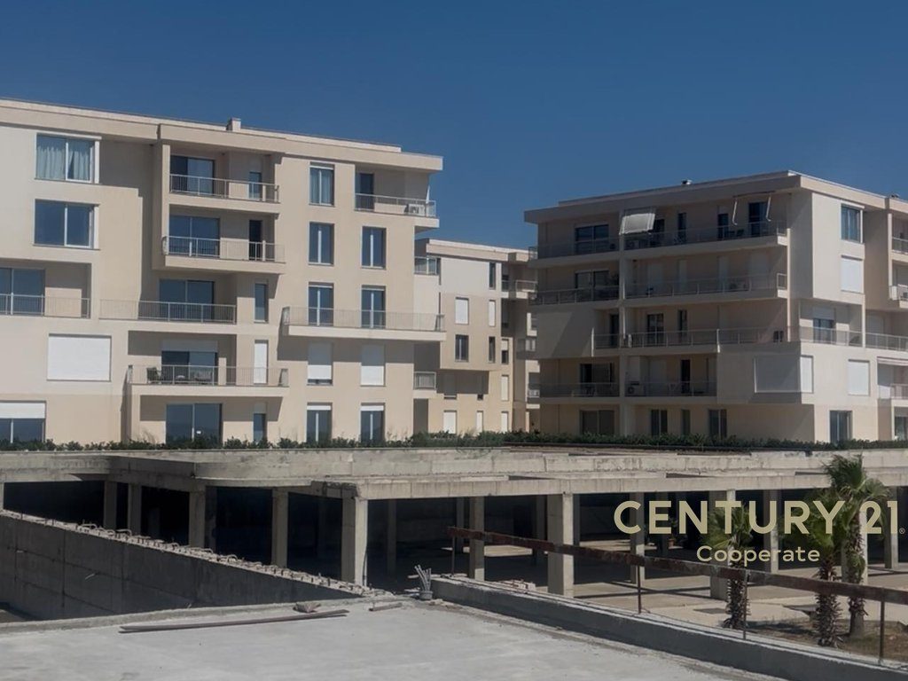 SHESIM APARTAMENT 2+1 NE DURRES PAMJE DETI ORIENTIMI PERENDIM