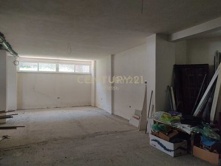 Ambient biznesi me qira afër Rruges se Gjanë, Shkodër  | 151 m²