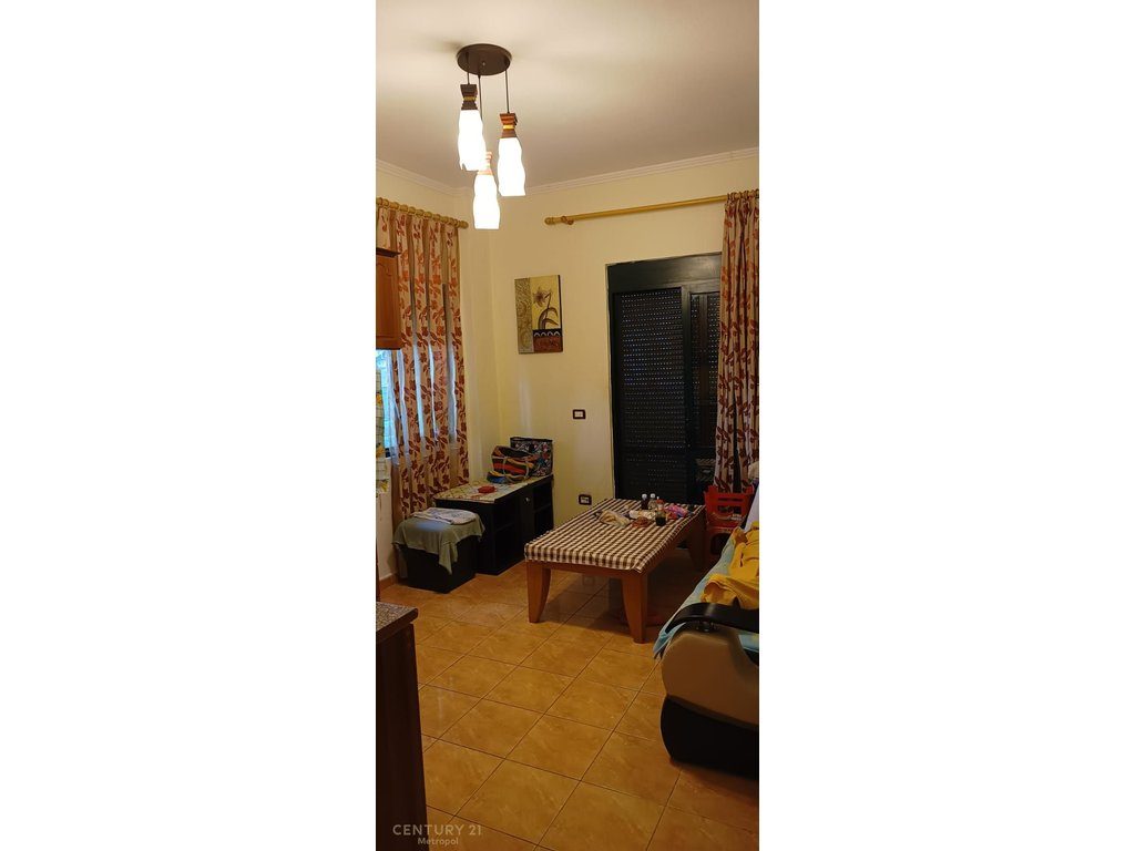 Apartament 1+1 me qira në Golem, pranë Hotel Eliseo!