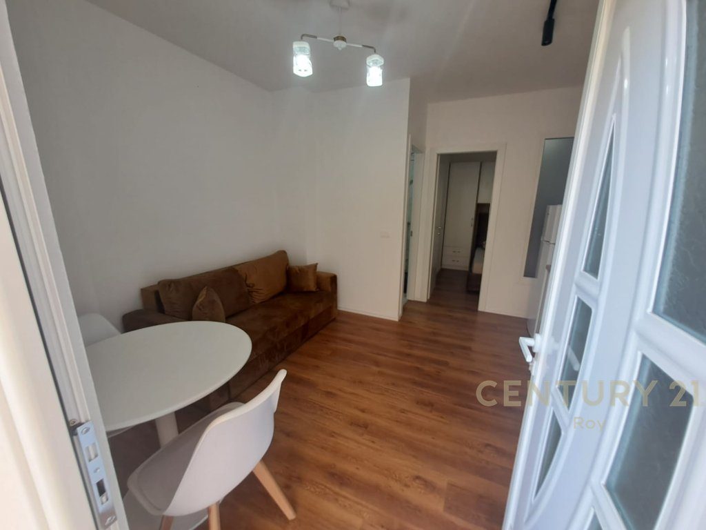 Apartament 1+1 Për Shitje te Shkembi Kavajes !!