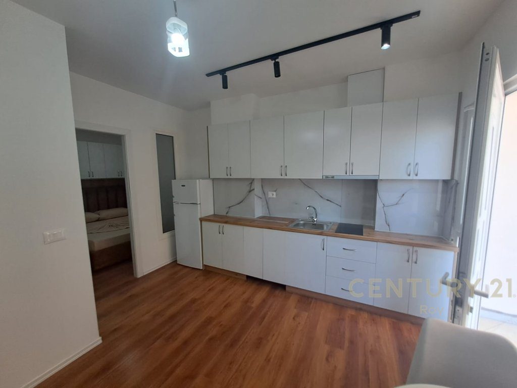 Apartament 1+1 Për Shitje te Shkembi Kavajes !!