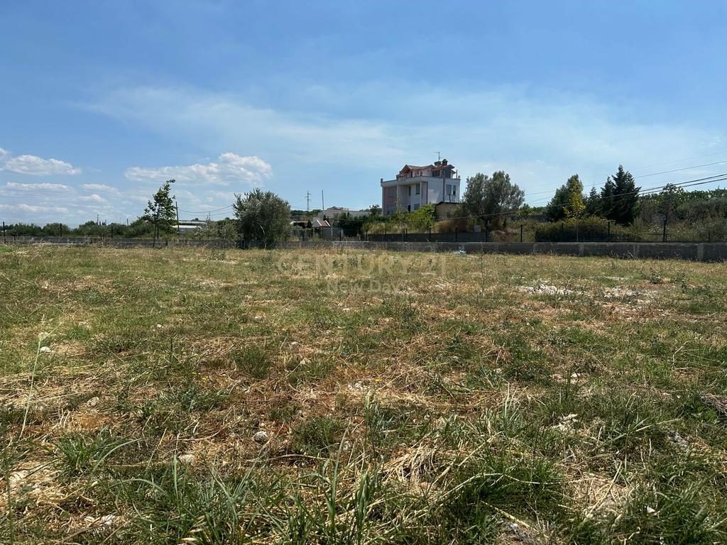 Tokë Shitje prane Vinea Resort  Durrës,  270000€ | 4648 m²