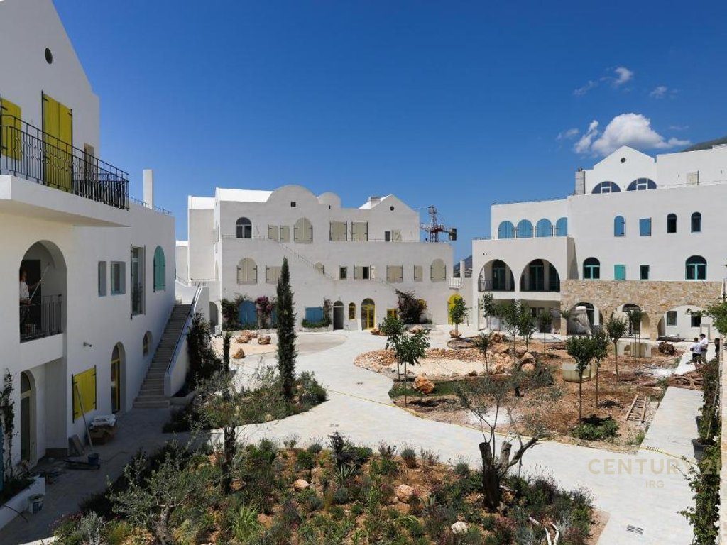 Shitet Apartament 1+1 ne Rezidencen Santorini.