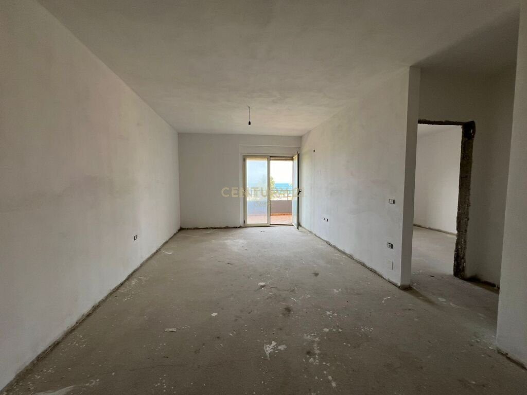 SHESIM APARTAMENT 1+1 ME PAMJE NGA DETI NË LUNGOMARE, VLORË!!