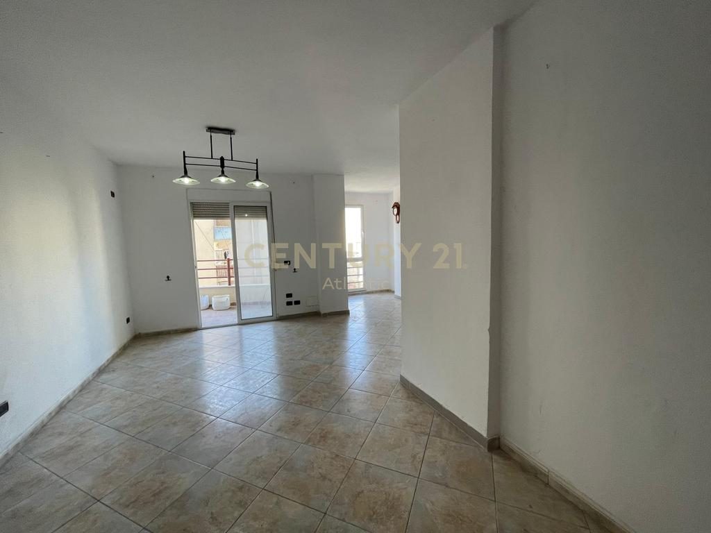 Apartament 2+1 Për Shitje ,Tek  Ujësjellës Kanalizime, Durrës - 125000€ | 99 m²