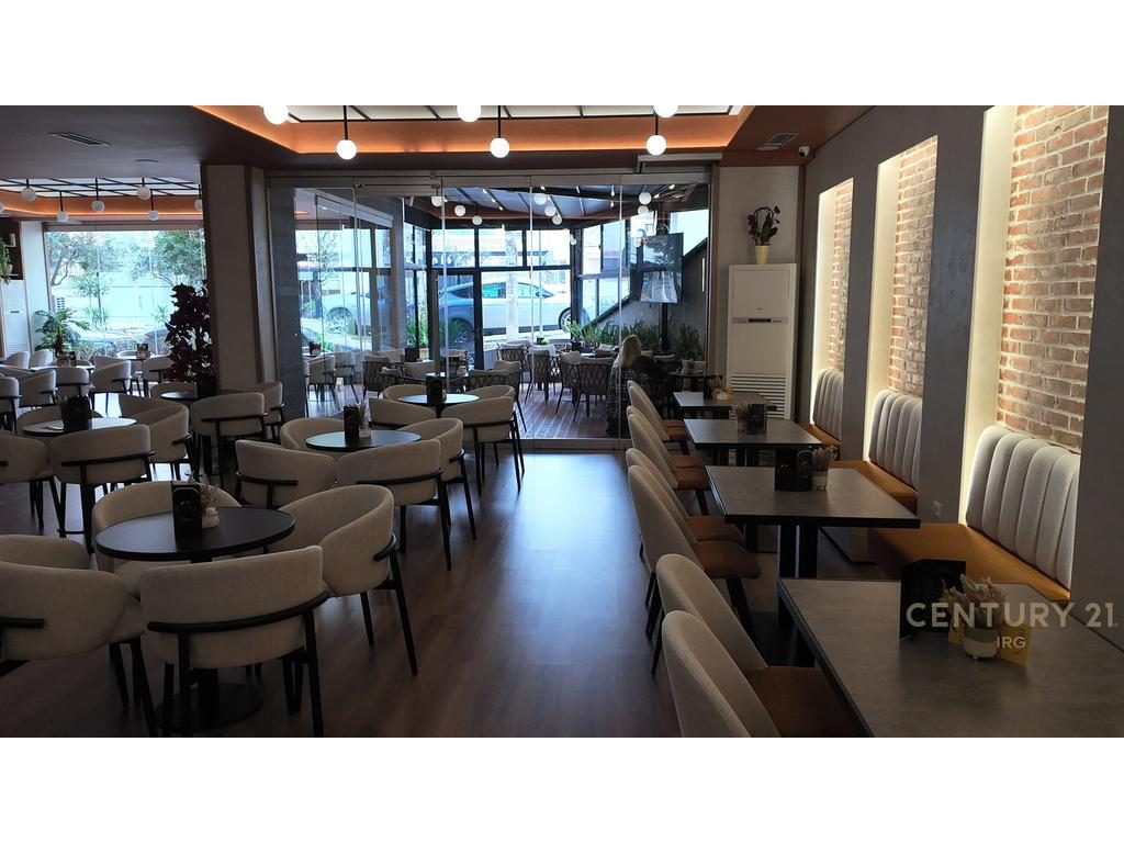 SHITET ''LOUNGE - BAR''  NE GJENDJE PUNE, FRESK  !