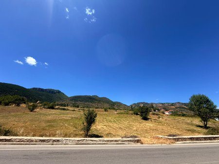 SHITET TOKË 4500 M2 ME PAMJE NGA QYTETIT, POGRADEC !!!
