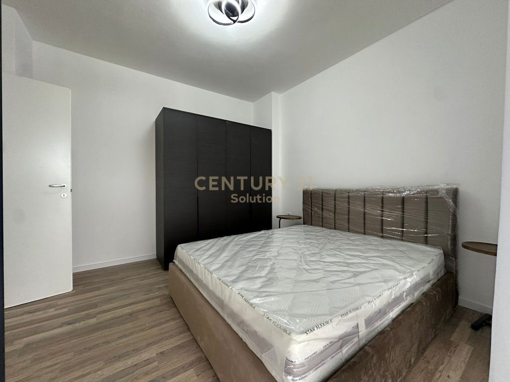 APARTAMENT 2+1+2 +VERANDE PER QIRA PRANE BULEVARDIT TE RI!