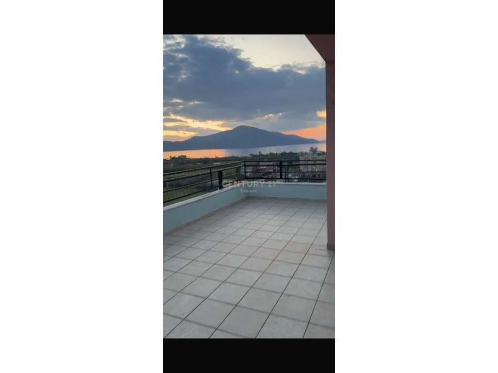 ORIKUM, SHESIM 2 APARTAMENT 2+1 ME VERANDE