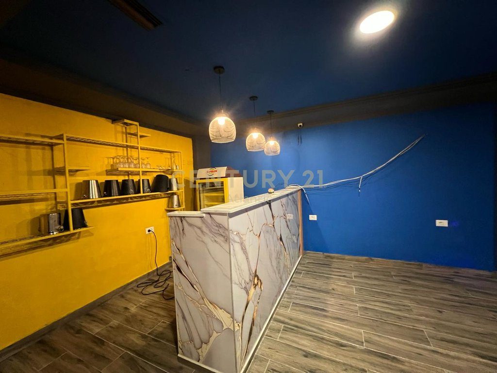 Club Për Shitje Tek Shkembi Kavajes në Durrës - 125000€ | 149.2 m²