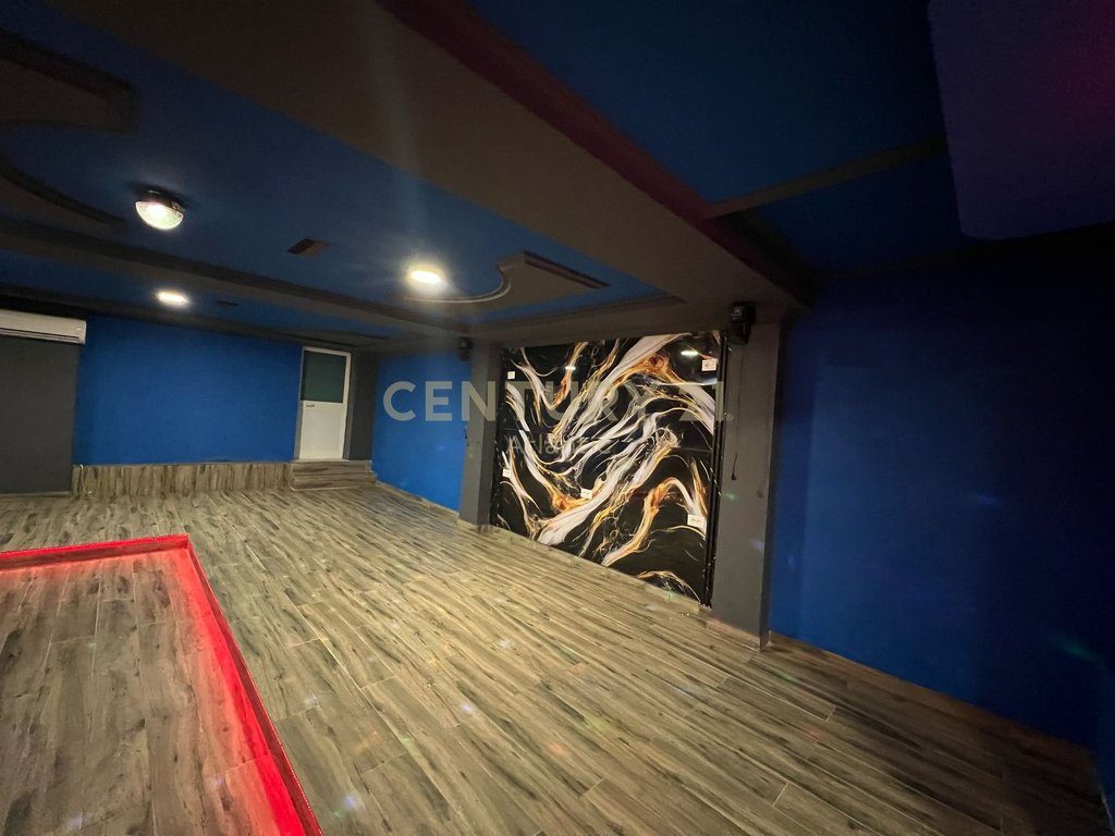 Club Për Shitje Tek Shkembi Kavajes në Durrës - 125000€ | 149.2 m²
