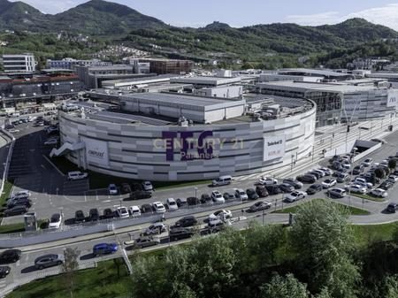 Tokë për Shitje në Qendra Tregtare TEG, Tirana - 750000€ | 3000 m²