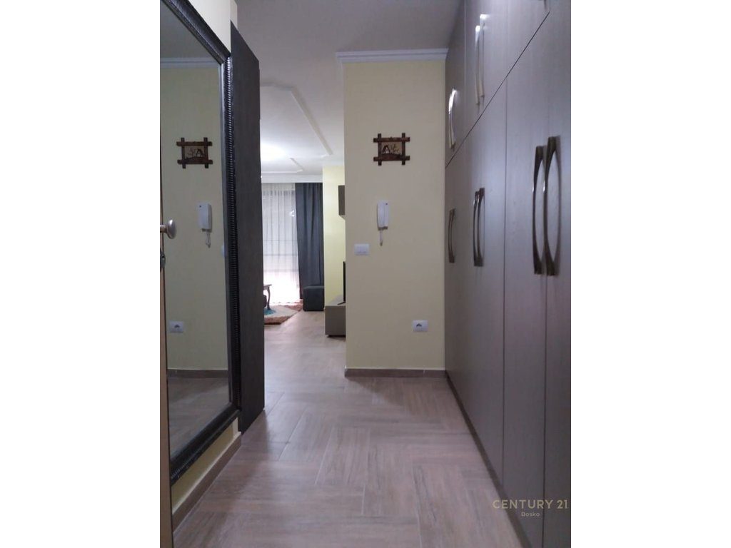 ME QIRA SUPER APARTAMENT 1+1 PRANE PROKURORISE SE TIRANES!