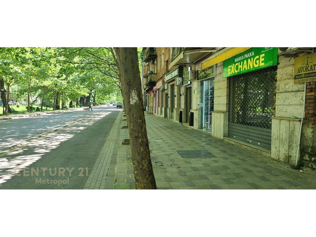 SHITET DYQAN NE KATIN ZERO BUZE RRUGE KRYESORE PERBALLE GJYKATES SE RRETHIT TIRANE!