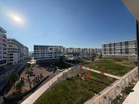 PRANE ARDENO, SHESIM AMBIENT KOMERCIAL