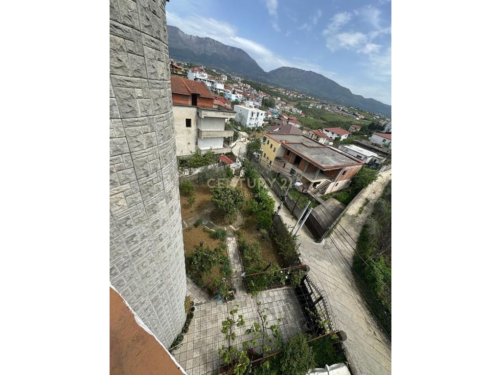 VILE 3-KATESHE PER SHITJE: SAUK I RI, TIRANE