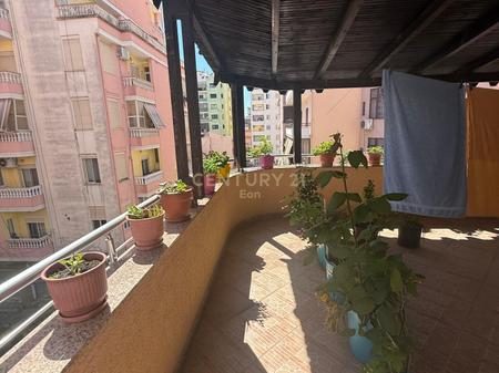 SHITET VILE NE DURRES!