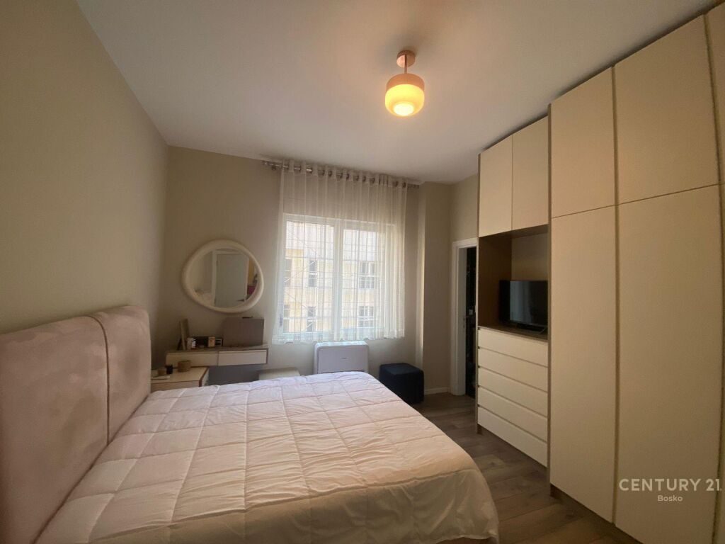 SHITET, APARTAMENT 2+1+2 NE LAPRAKE, RRUGA DRITAN HOXHA