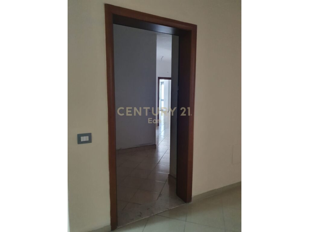 SHITET APARTAMENT 1+1 ME MUNDESI PARKIMI NE PLEPA, DURRES!
