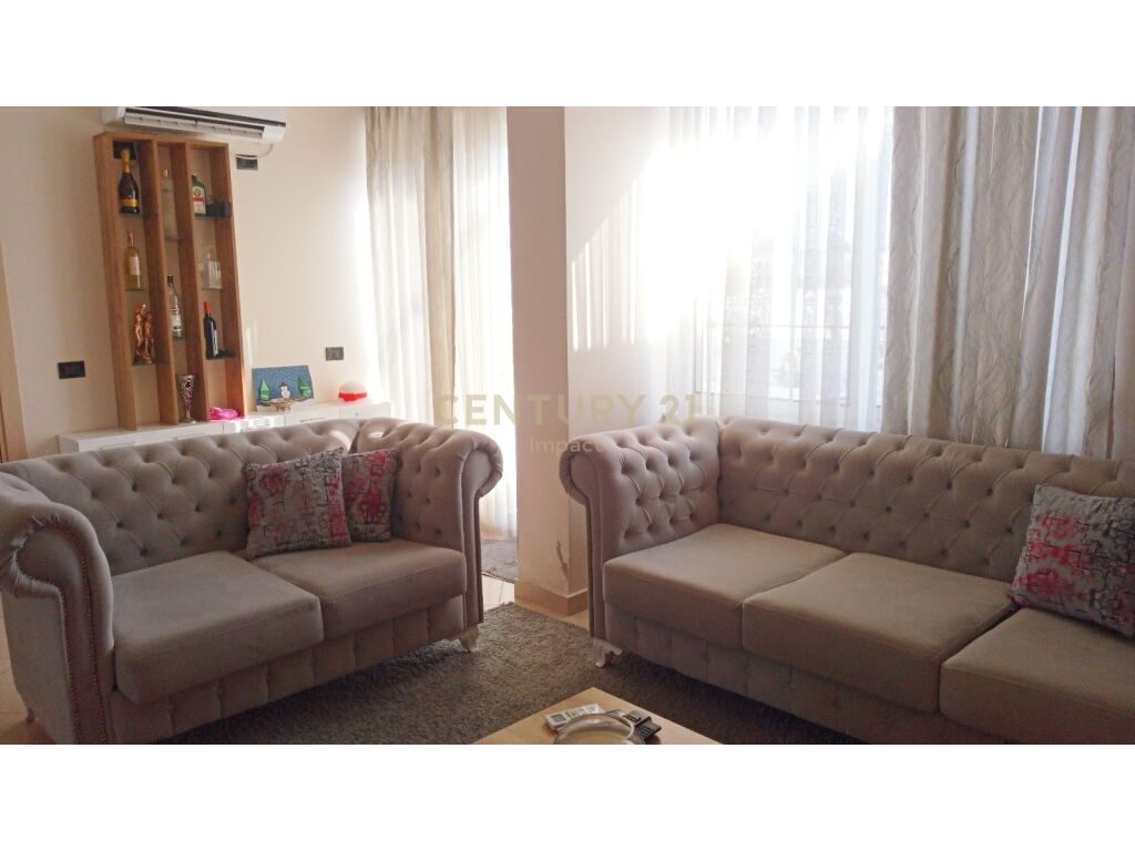 SHESIM PENTHOUSE ME SUPER PAMJE NE ASTIR!