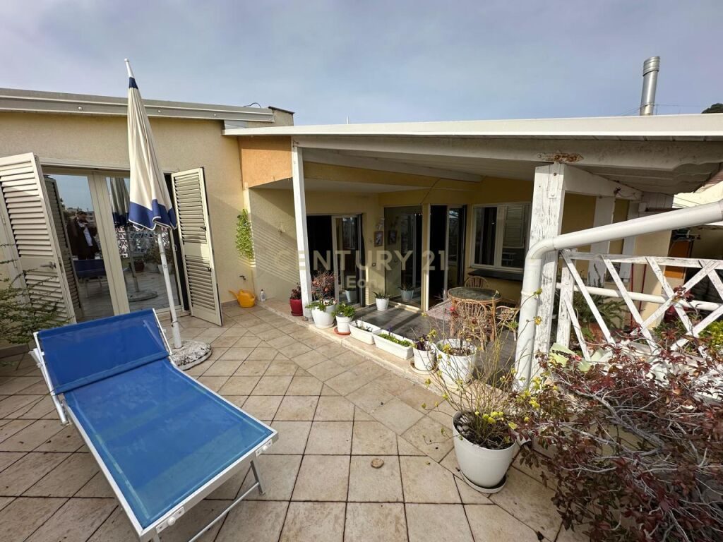 SHESIM APARTAMENT 4+1+2 ME PAMJE DETI NE VOLLGA DURRES