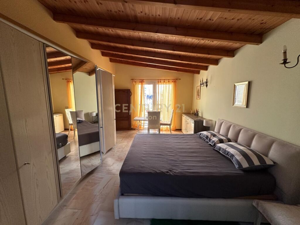 SHESIM APARTAMENT 4+1+2 ME PAMJE DETI NE VOLLGA DURRES