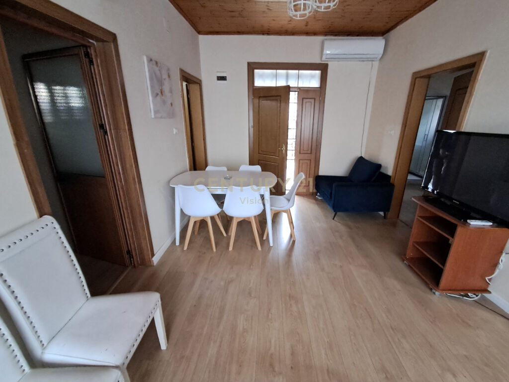 Vilë 2-katëshe + Truall për shitje në lagjen Ndoc Mazi, Shkodër  500 m²