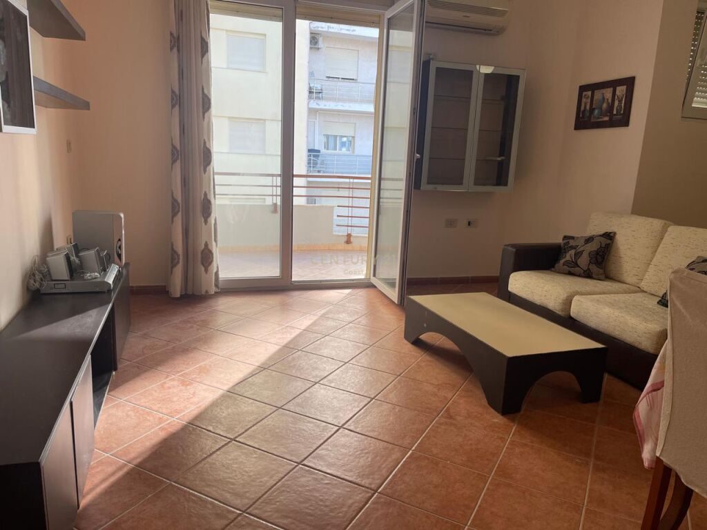 APARTAMENT 1+1 PER QIRA NE LUNGOMARE ,VLORE!!!