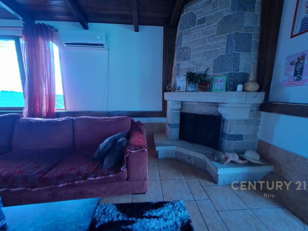 Papafingo 3+2+2 Për Shitje në Lagja nr.6, Durrës - 230000€ | 235m²
