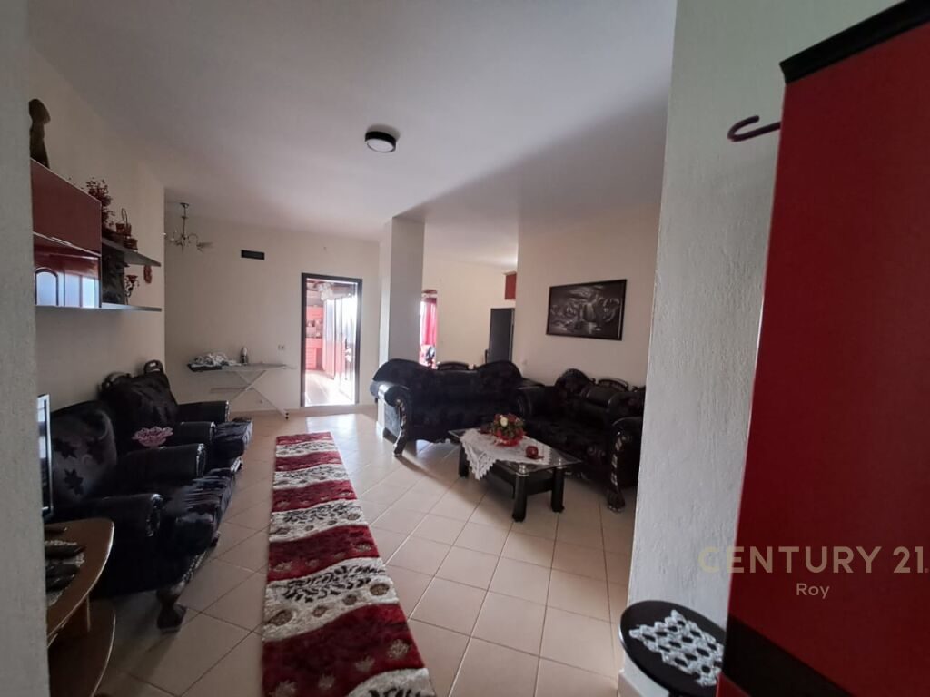 Papafingo 3+2+2 Për Shitje në Lagja nr.6, Durrës - 230000€ | 235m²