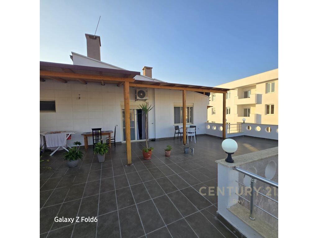 SHITEN APARTAMENTE 2+1 + GARSONJERE +86 M2 VERANDE NE GOLEM