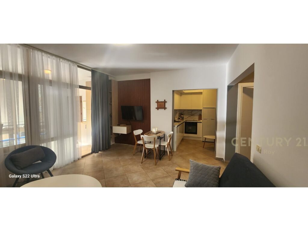 SHITET APARTAMENT 2+1+GARAZHD NE GOLEM !!!