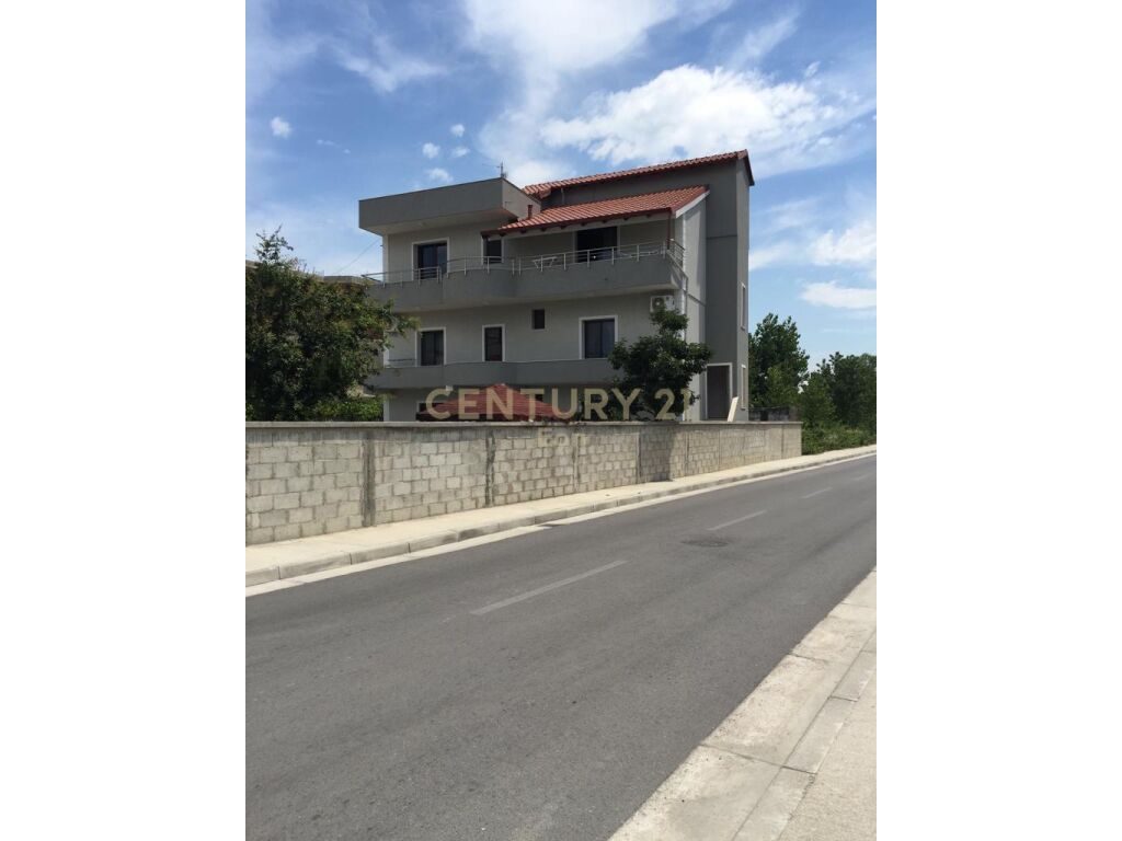 SHITET VILE NE PLAZH TEK RROTA E KUQE!