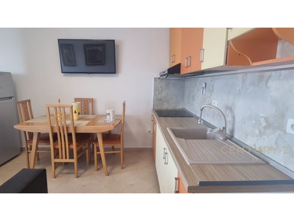Shitet apartament 1+1 me pamje deti në Vollga, Durrës !!
