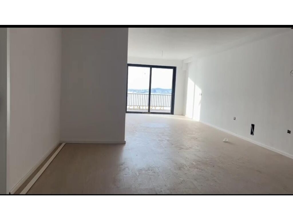 PREMIUM APARTAMENT 3+1  ME SUPER PAMJE PANORAMIKE NE UJE TE FTOHTE VLORE !