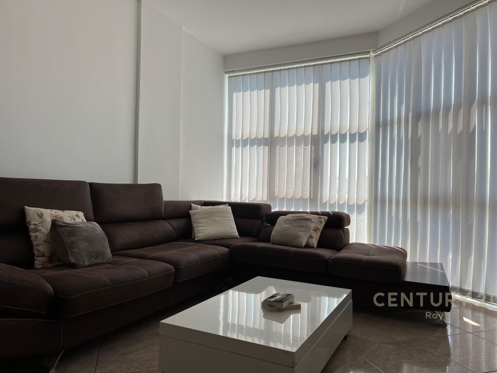 Shitet Apartament 2+1 në Mali i Robit, Durrës !!