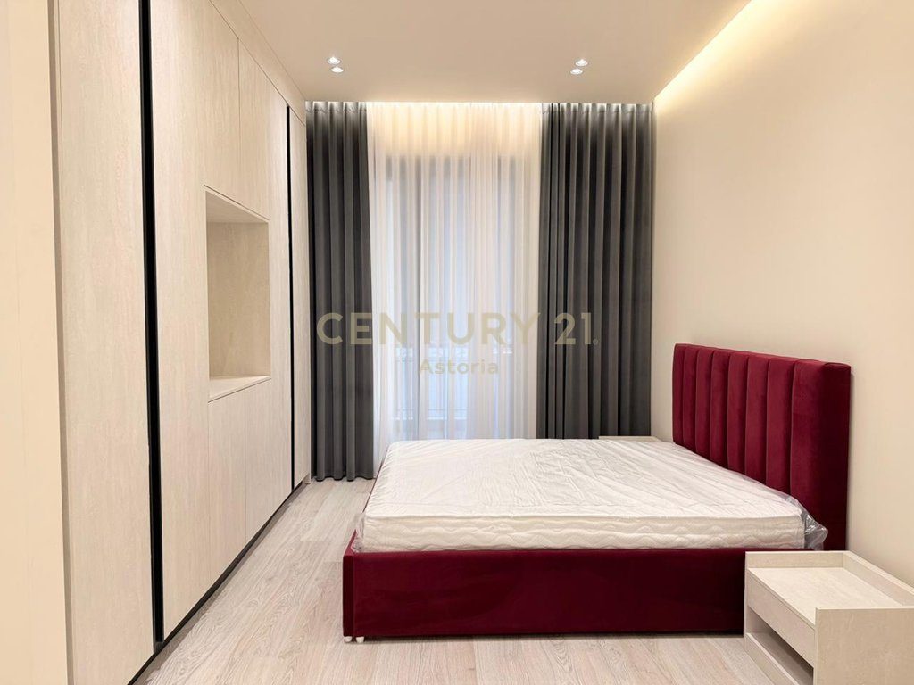 JEPET ME QIRA APARTAMENT PREMIUM 2+1+2+POST PARKIMI TE "KOMPLEKSI DELIJORGJI"