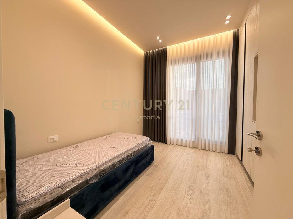 JEPET ME QIRA APARTAMENT PREMIUM 2+1+2+POST PARKIMI TE "KOMPLEKSI DELIJORGJI"