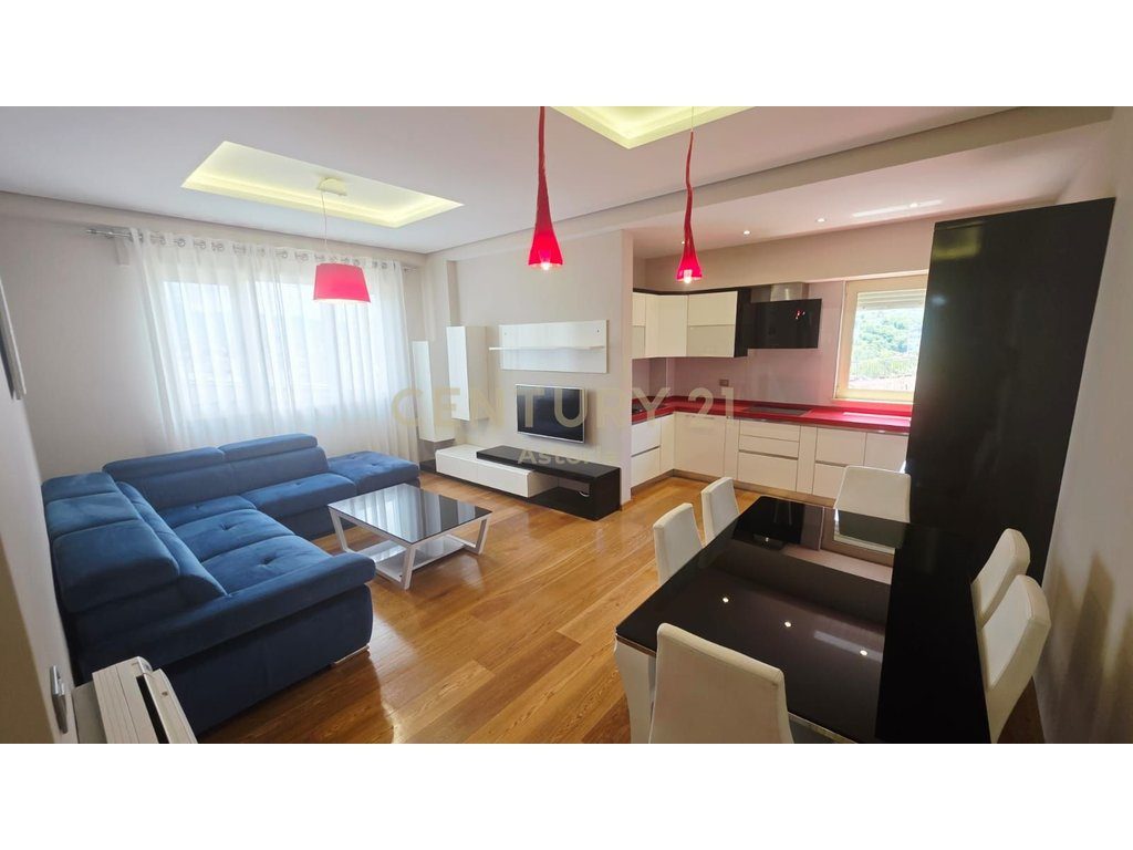 Shitet apartament modern 2+1, me pamje nga liqeni