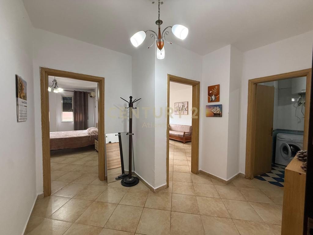 Apartament 1+1 Me Qira në Plazh, Durrës - 350€ | 75 m²