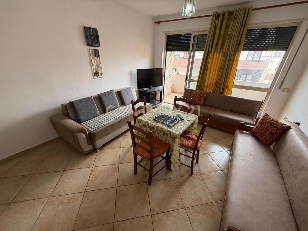 Apartament 1+1 Me Qira në Plazh, Durrës - 350€ | 75 m²