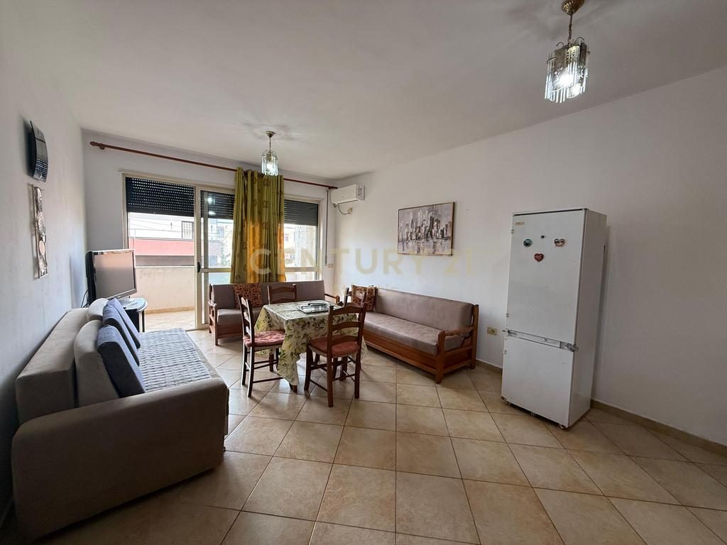 Apartament 1+1 Me Qira në Plazh, Durrës - 350€ | 75 m²