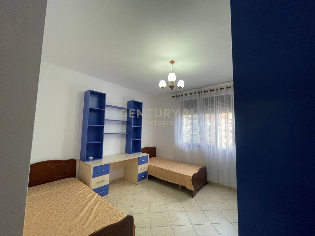 JEPET ME QIRA APARTAMENT 3+1+2 Rruga Panorama -Prane Don Bosko