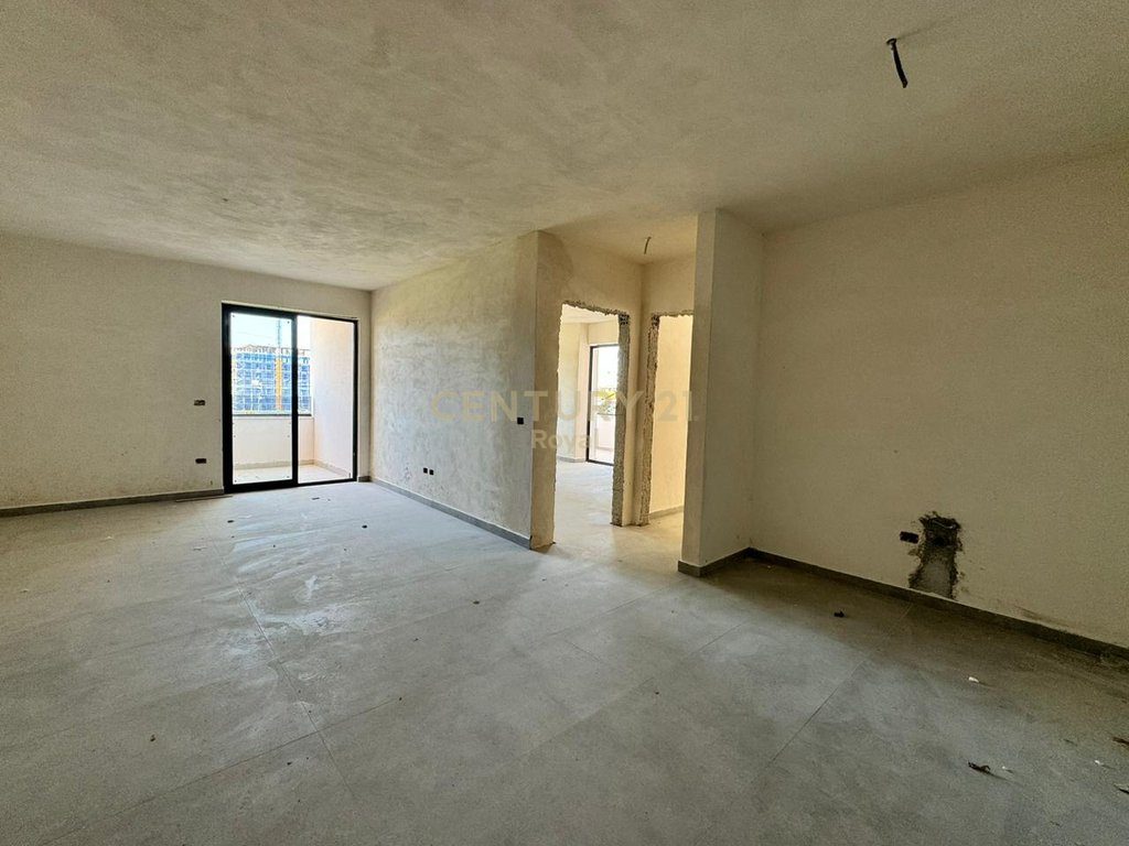 OKAZION 950 EURO/M2-SHITET APARTAMENT 2+1 NE GOLEM